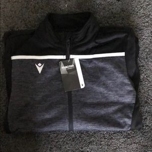 Macron zip up